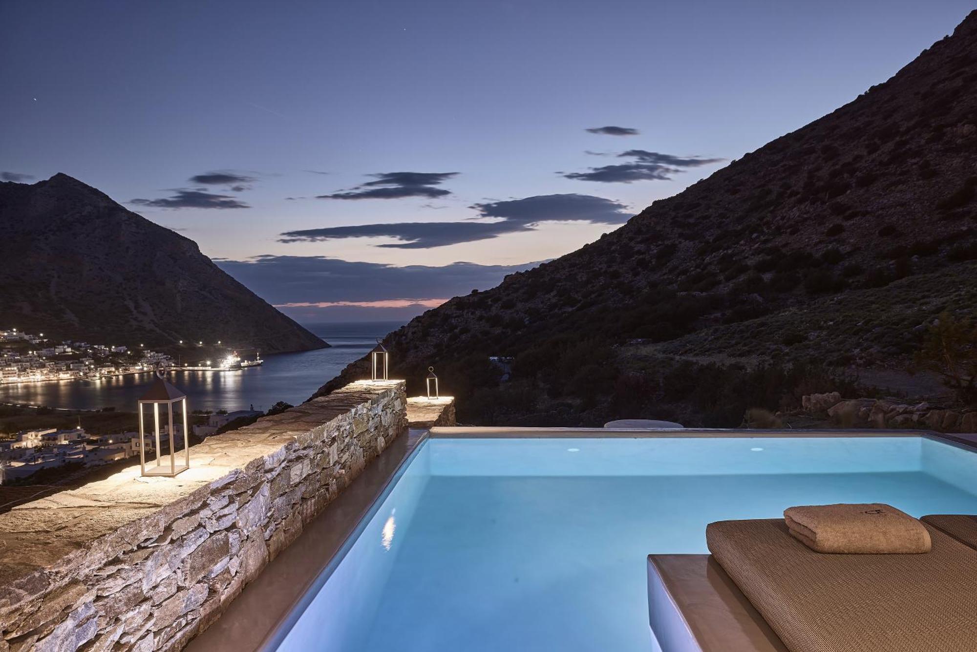 Apsila Pool Suites Kamares  Room photo