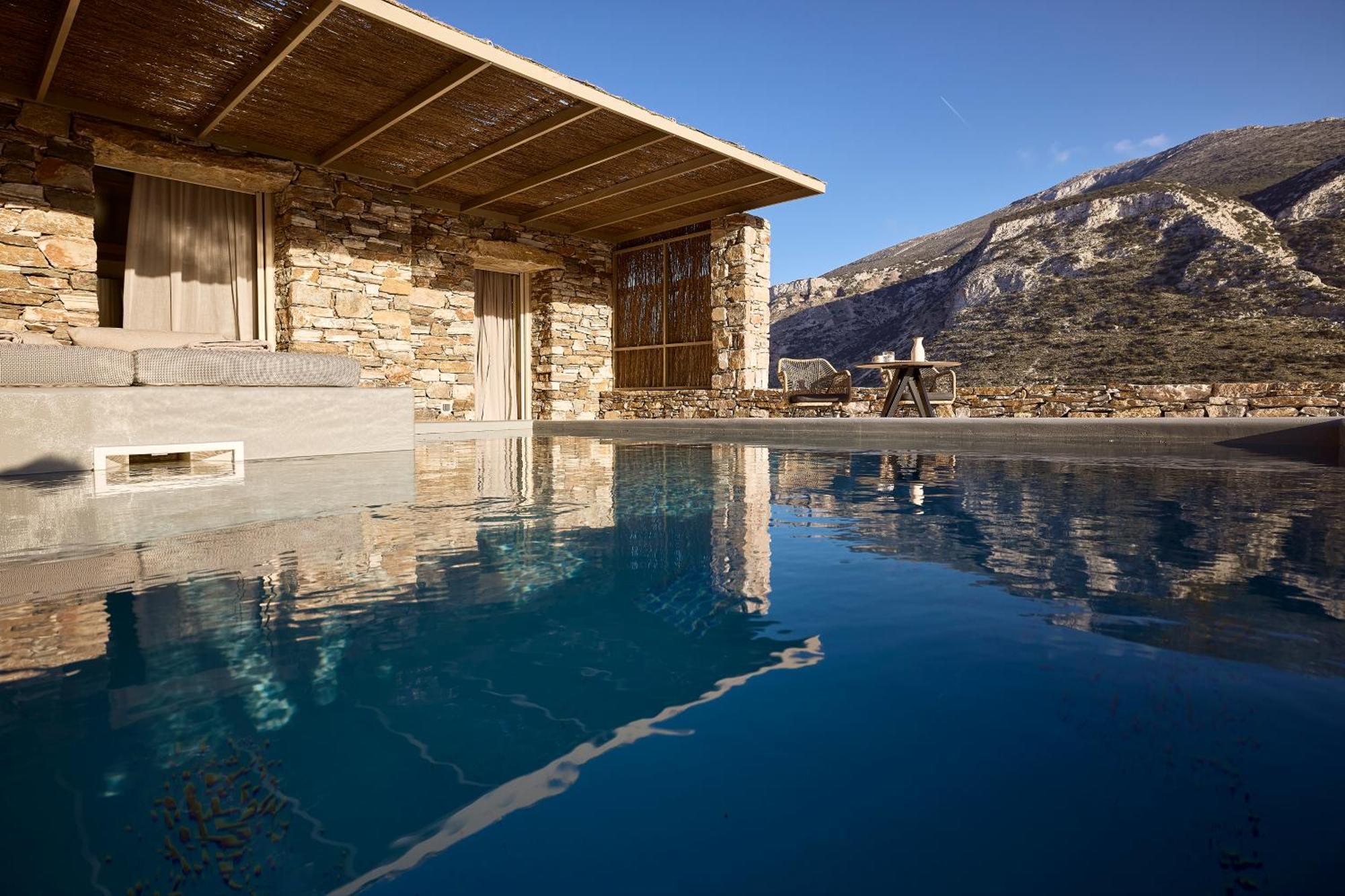 Apsila Pool Suites Kamares  Room photo